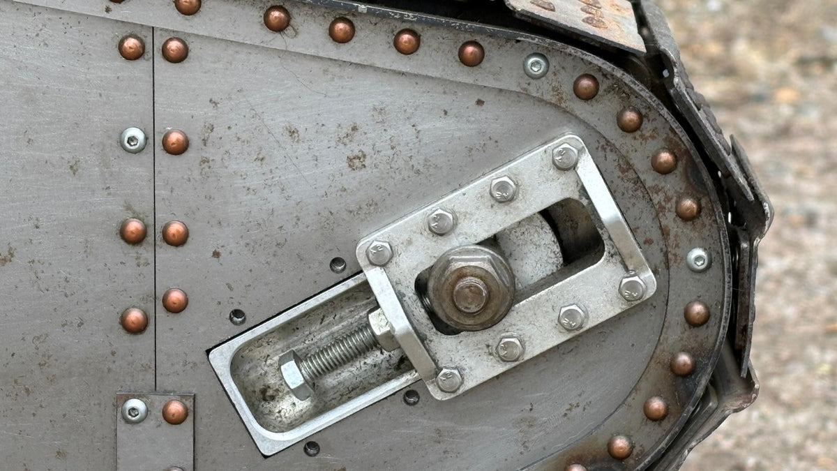 Armortek 1/6 scale WW1 Mark IV tank model: close-up of the riveted front horn and track fitting