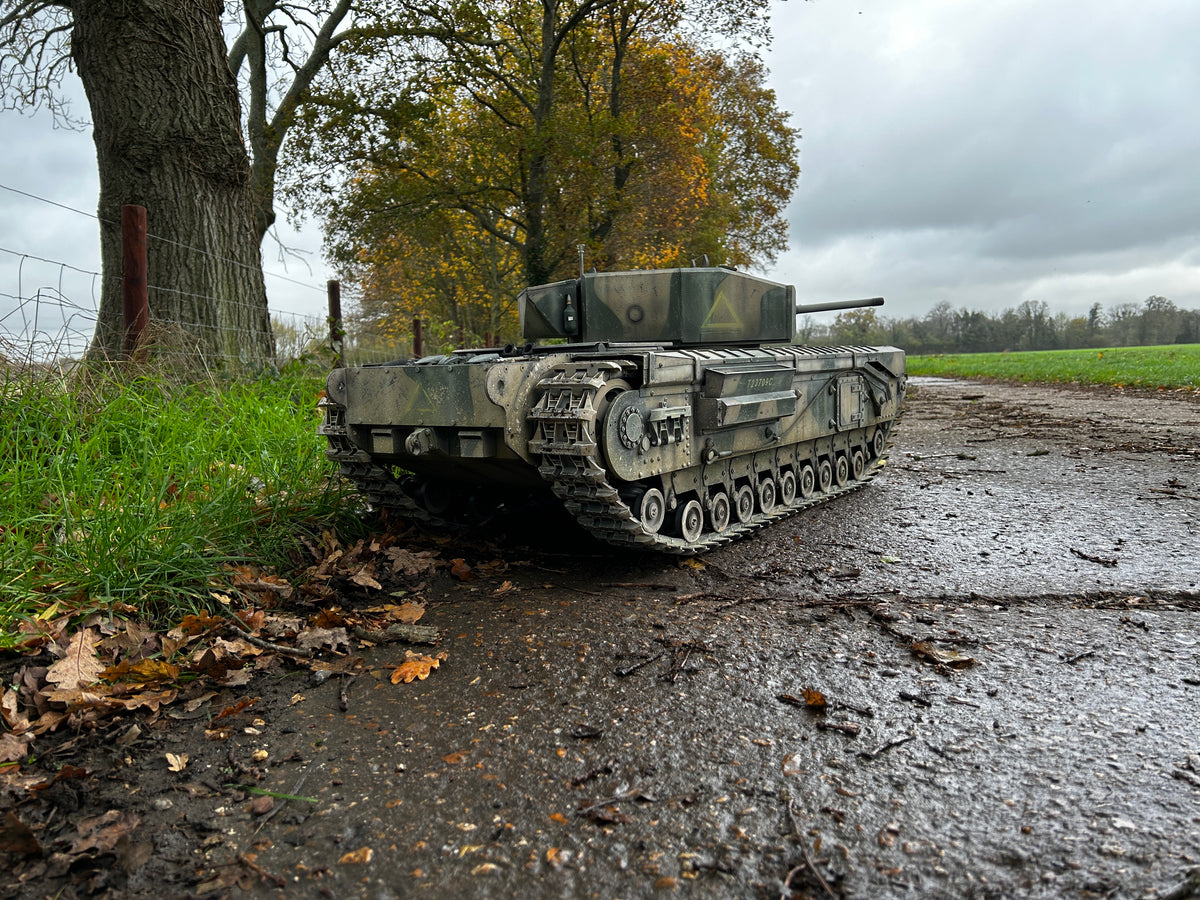 Armortek Bausatz Churchill Mk III im Maßstab 1:6, Foto 4 von 11